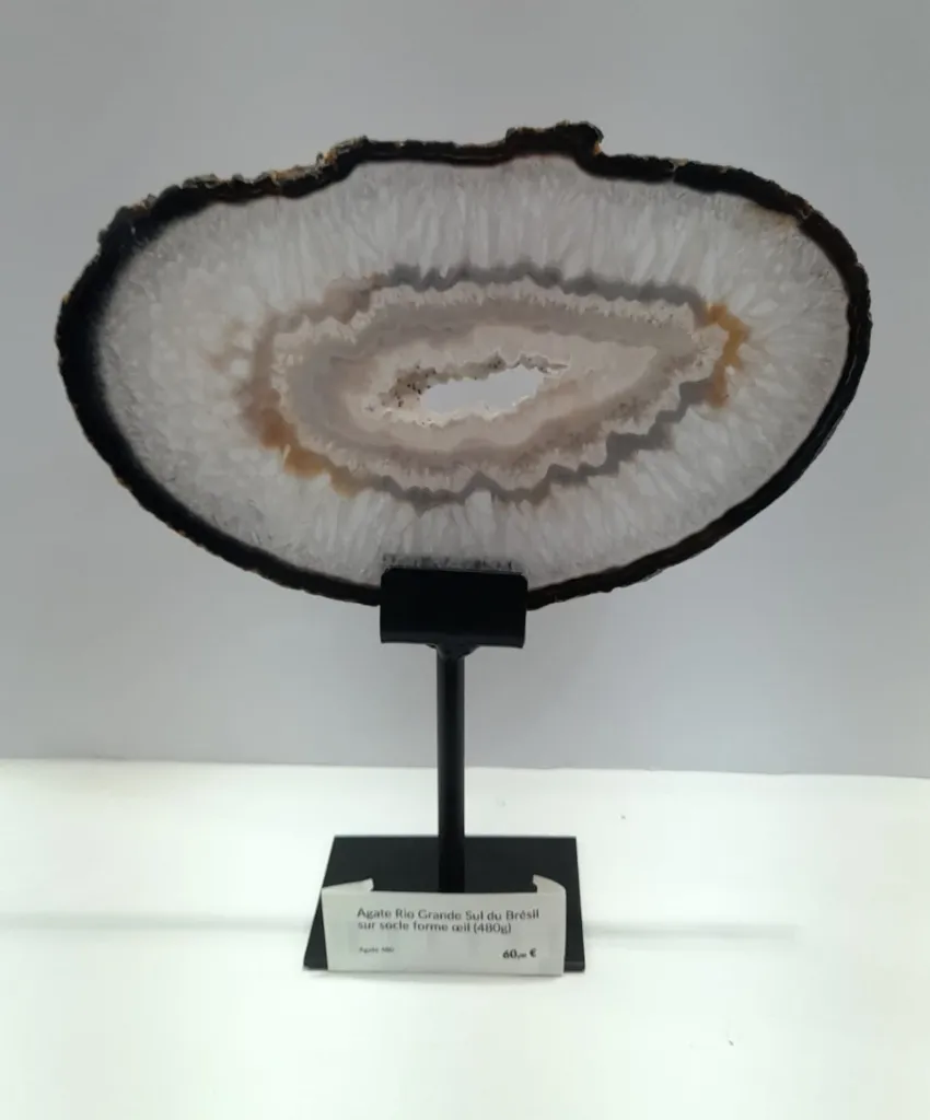 [Agate 480] Agate Rio Grande Sul du Brésil sur socle forme œil (480g)
